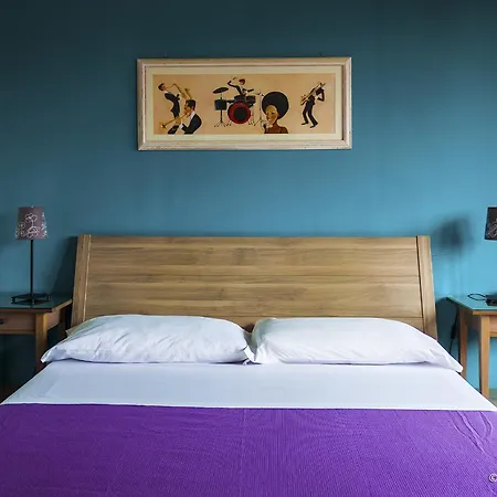 Metropolis 4*