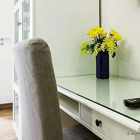 Metropolis Bed and Breakfast 4*