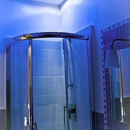 Bed and Breakfast Metropolis 4*